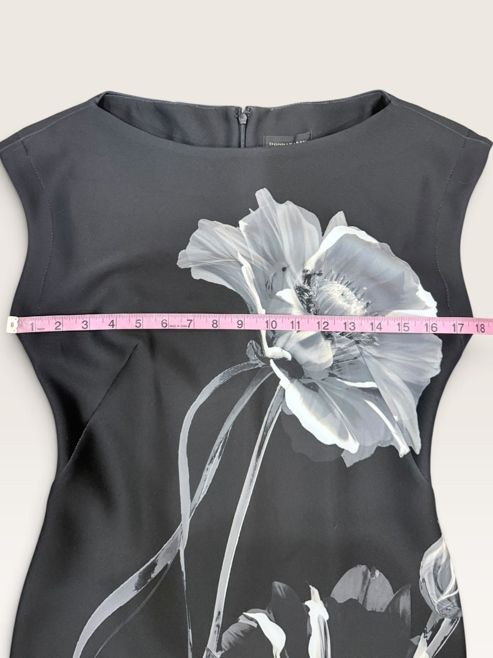 Donna Karan New York SZ 4 Black/Gray Floral Boat Neck Sheath Dress NWT $149 - Picture 8 of 16